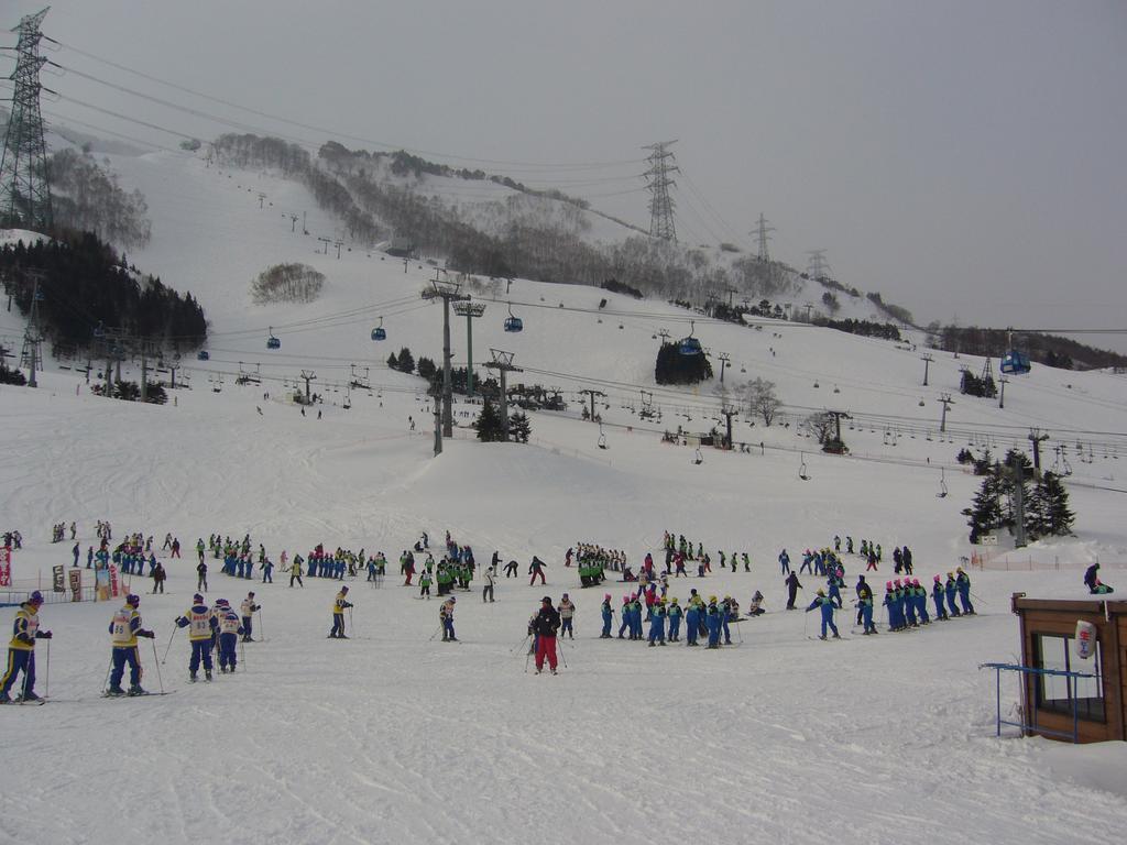 Naeba Springs Hotel Yuzawa  Extérieur photo
